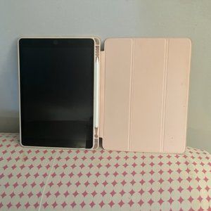 Apple iPad (9th Generation): with A13 Bionic chip, 10.2-inch Retina Display, 64G